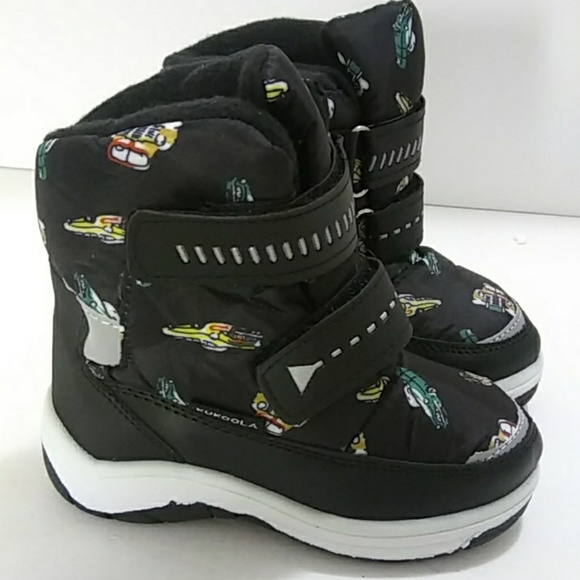 Other - New Boys Black / White Double Strap Snow Boot❄⛄💧